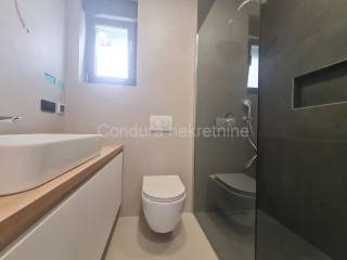Apartman na moru, Prodaja, Vir, Vir