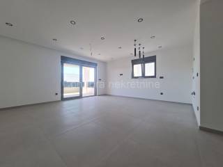 Apartman na moru, Prodaja, Vir, Vir