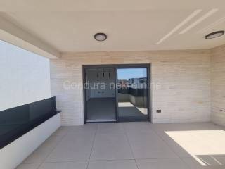 Apartman na moru, Prodaja, Vir, Vir