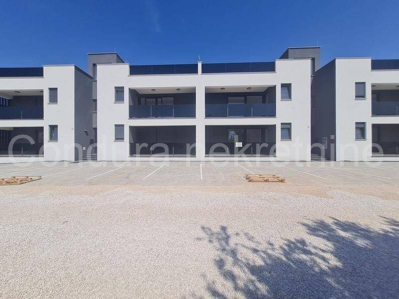 Apartman na moru, Prodaja, Vir, Vir