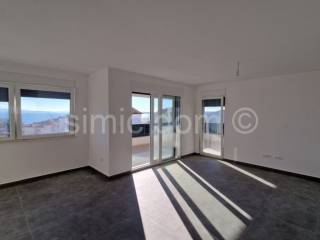 Apartman na moru, Prodaja, Okrug, Okrug Gornji