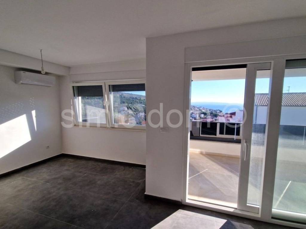 Apartman na moru, Prodaja, Okrug, Okrug Gornji