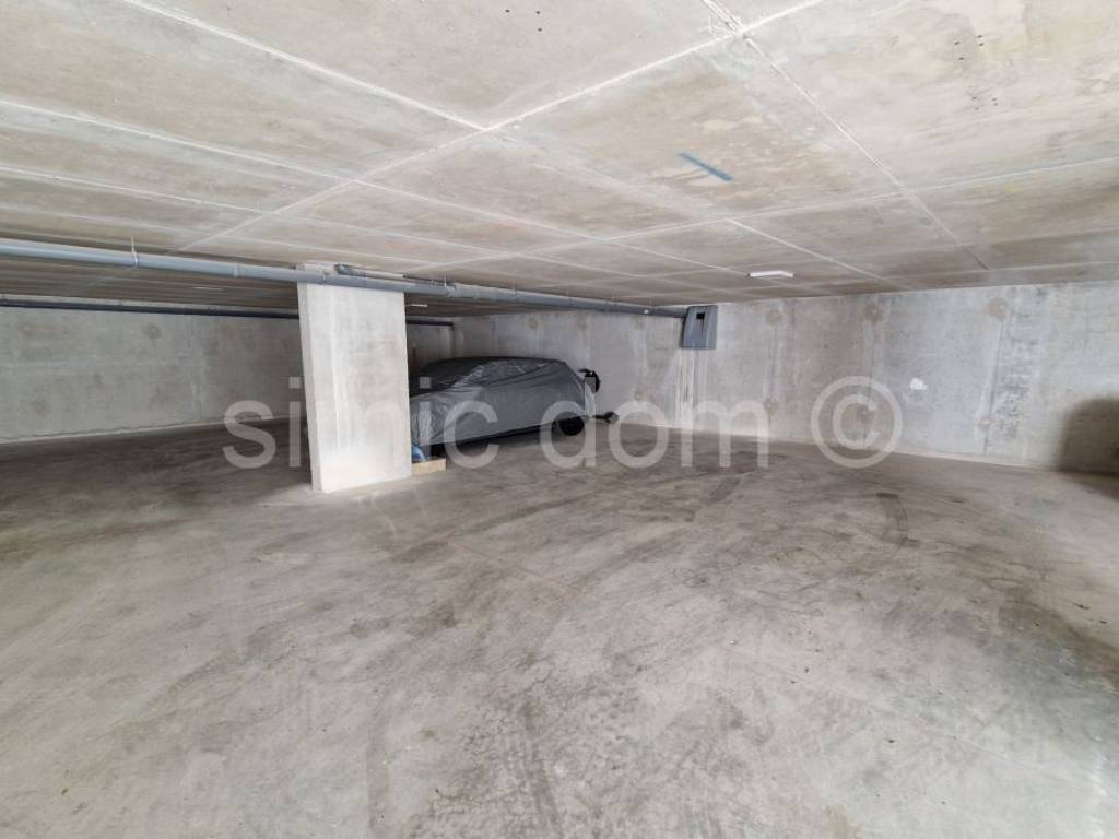 Apartman na moru, Prodaja, Okrug, Okrug Gornji