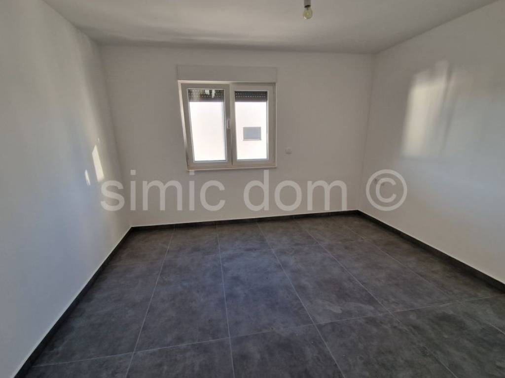 Apartman na moru, Prodaja, Okrug, Okrug Gornji