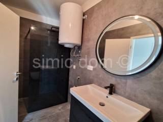 Apartman na moru, Prodaja, Okrug, Okrug Gornji