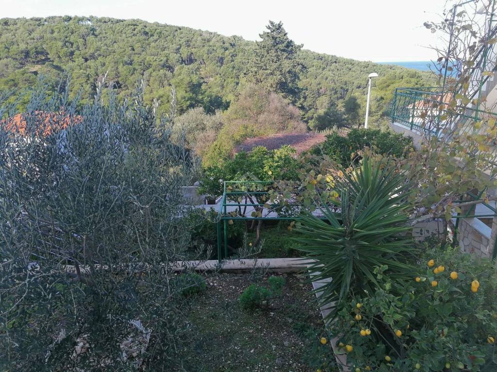 Kuća na moru, Prodaja, Postira, Postira