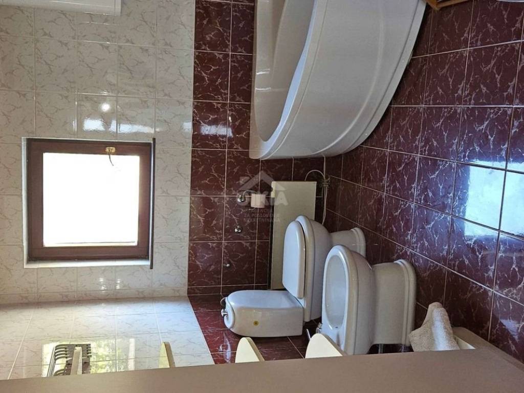 Stan višeetažni, Najam, Podstrana, Podstrana