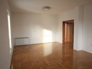 Ured, Najam, Zagreb, Stenjevec