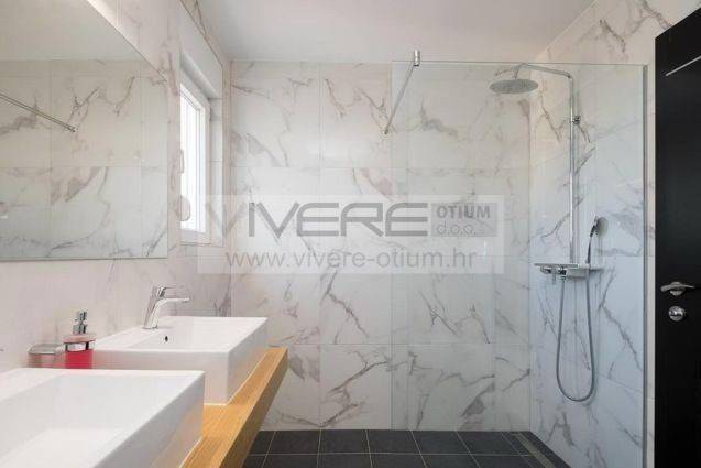 Bathroom en-suite
