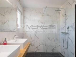 Bathroom en-suite