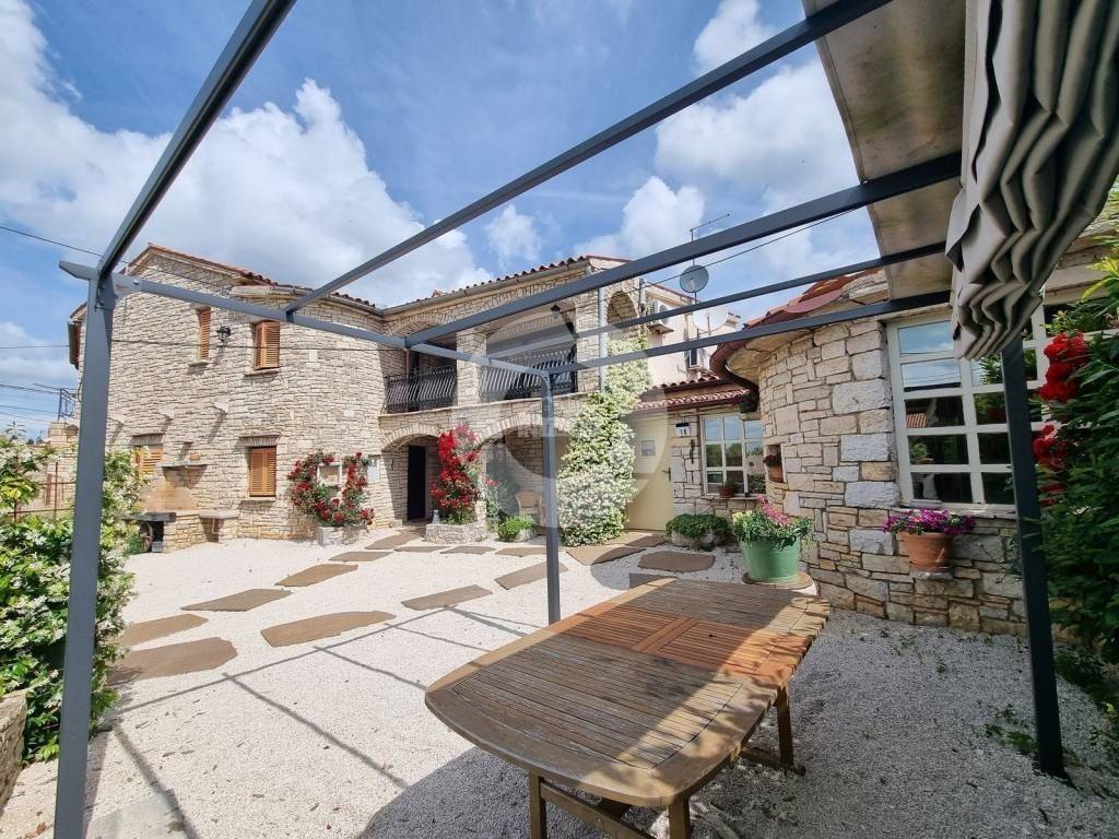 Stone house, Sale, Kaštelir-Labinci, Kaštelir