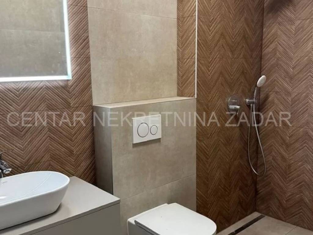 Stan u urbanoj vili, Prodaja, Zadar - Okolica, Kožino