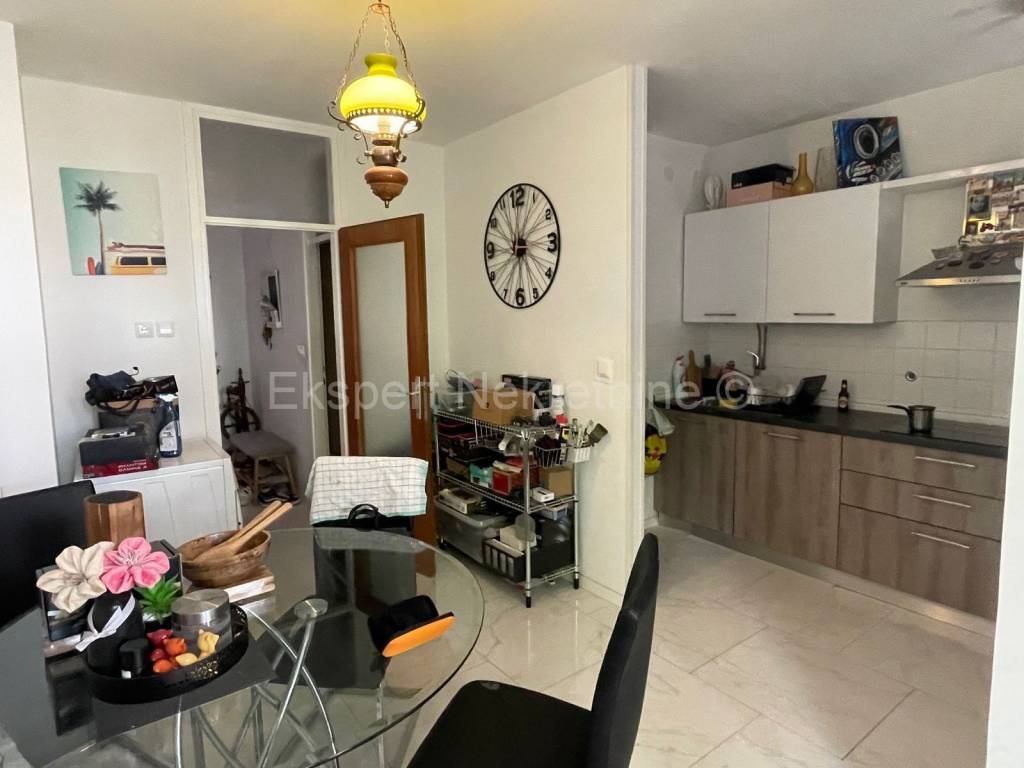 Stan u zgradi, Prodaja, Split, Split