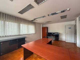 Poslovna zgrada, Zakup, Zagreb, Stenjevec
