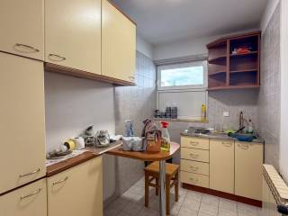 Poslovna zgrada, Zakup, Zagreb, Stenjevec