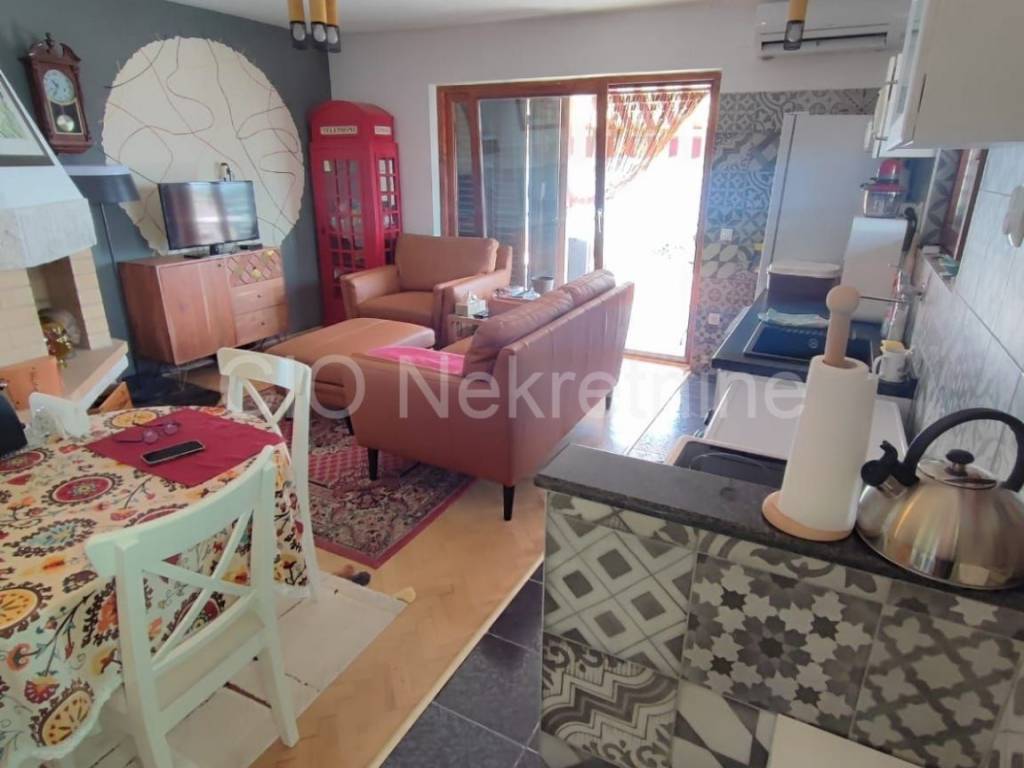 Dvojna kuća, Prodaja, Trogir, Miševac