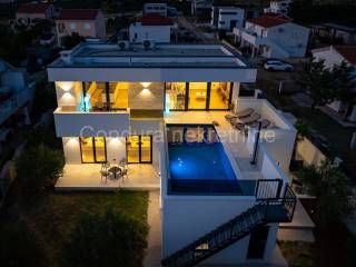 Vila, Prodaja, Vrsi, Mulo