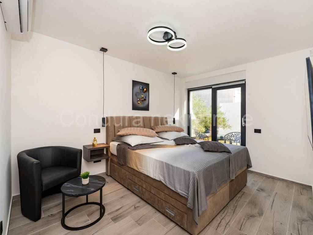 Vila, Prodaja, Vrsi, Mulo