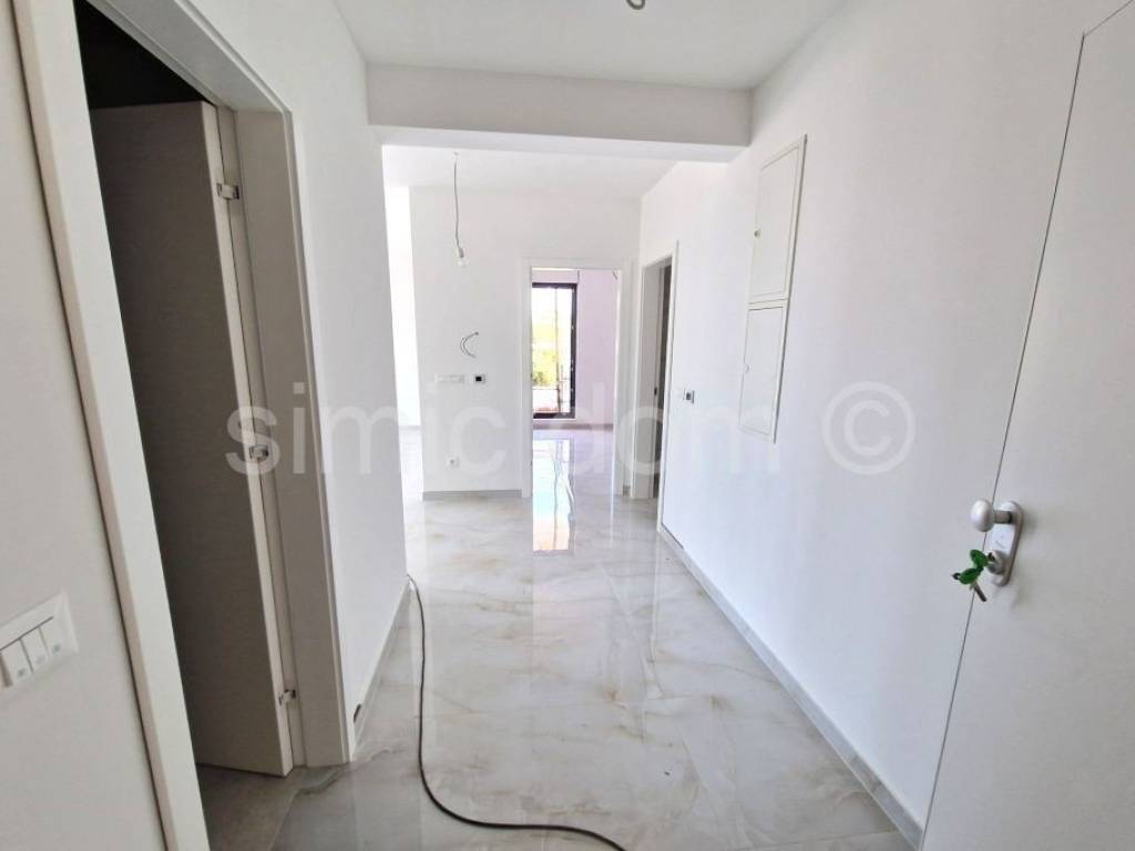 Apartman na moru, Prodaja, Okrug, Okrug Gornji