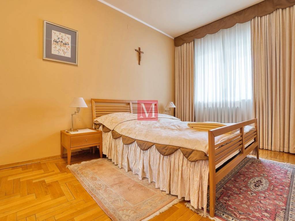 Vila, Prodaja, Zagreb, Sesvete
