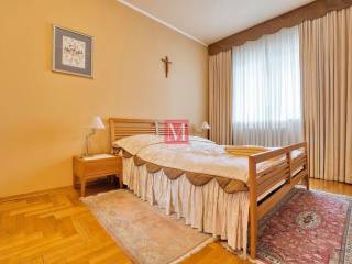 Vila, Prodaja, Zagreb, Sesvete