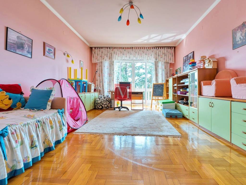 Vila, Prodaja, Zagreb, Sesvete