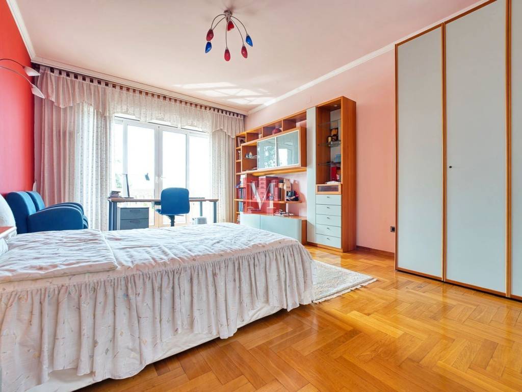 Vila, Prodaja, Zagreb, Sesvete