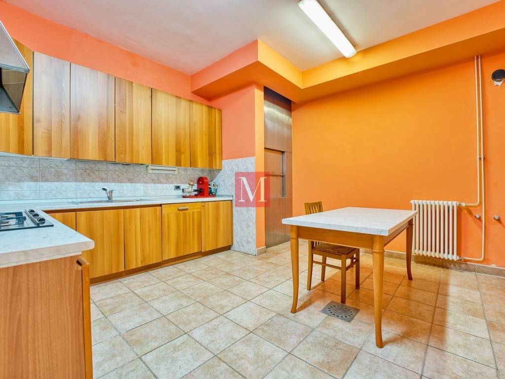 Vila, Prodaja, Zagreb, Sesvete