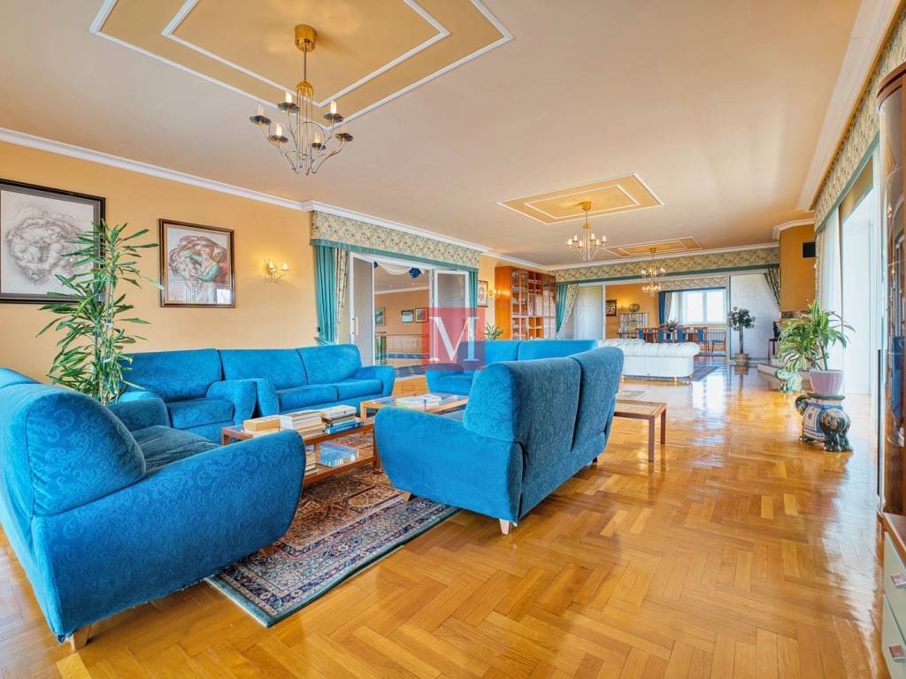 Vila, Prodaja, Zagreb, Sesvete