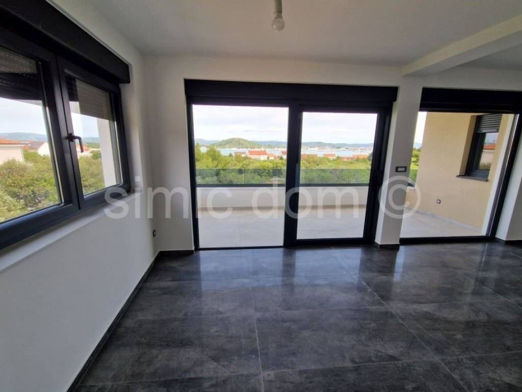 Apartman na moru, Prodaja, Murter, Murter