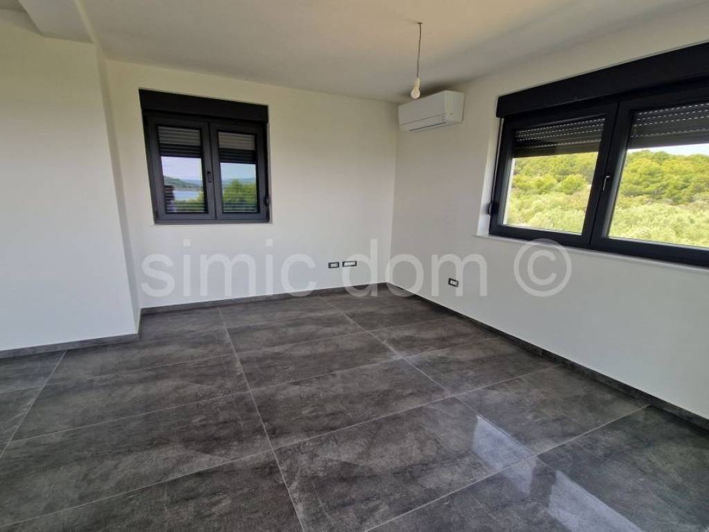 Apartman na moru, Prodaja, Murter, Murter