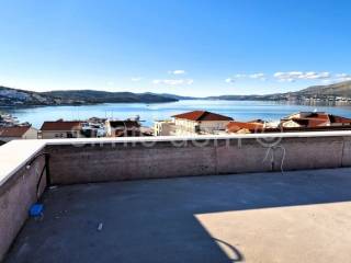 Apartman na moru, Prodaja, Okrug, Okrug Gornji
