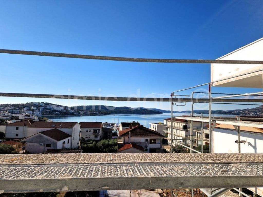 Apartman na moru, Prodaja, Okrug, Okrug Gornji