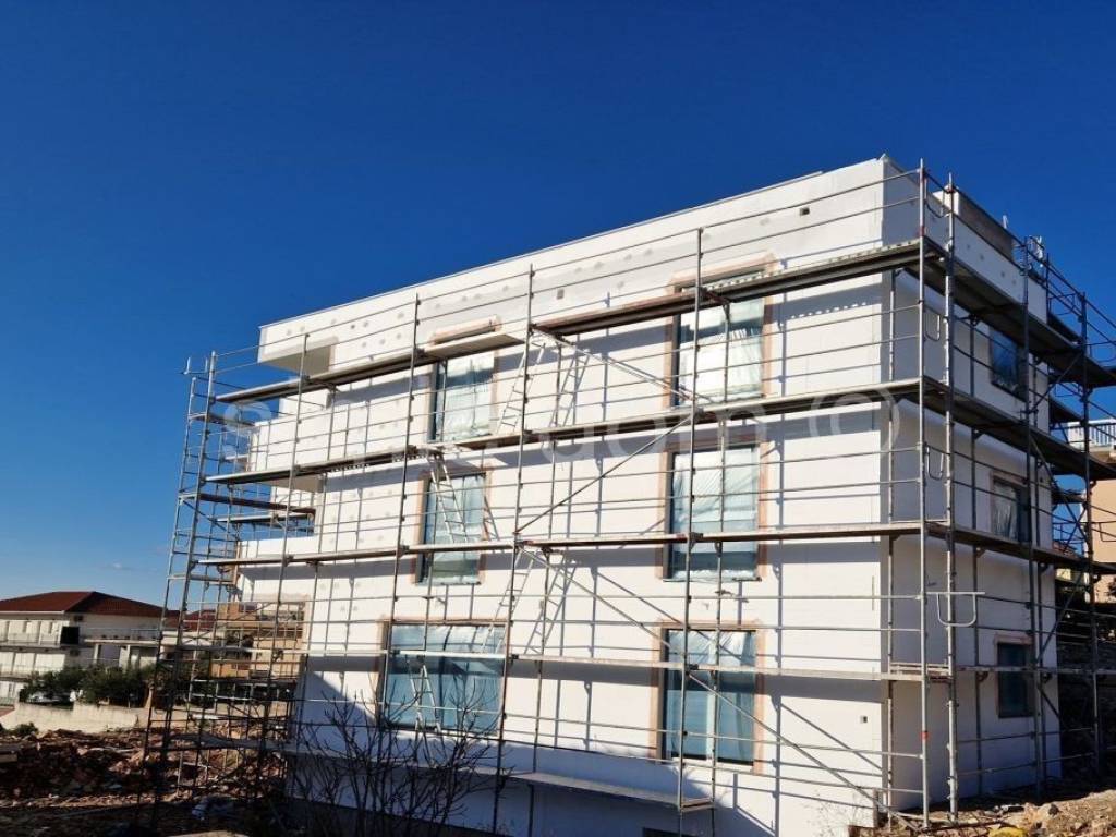 Apartman na moru, Prodaja, Okrug, Okrug Gornji