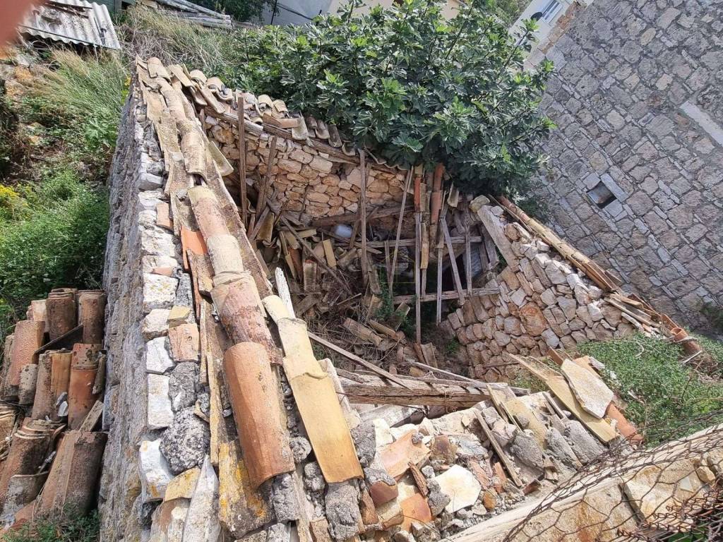 Kamena kuća, Prodaja, Vis, Vis