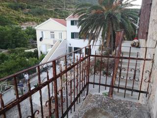 Kamena kuća, Prodaja, Vis, Vis