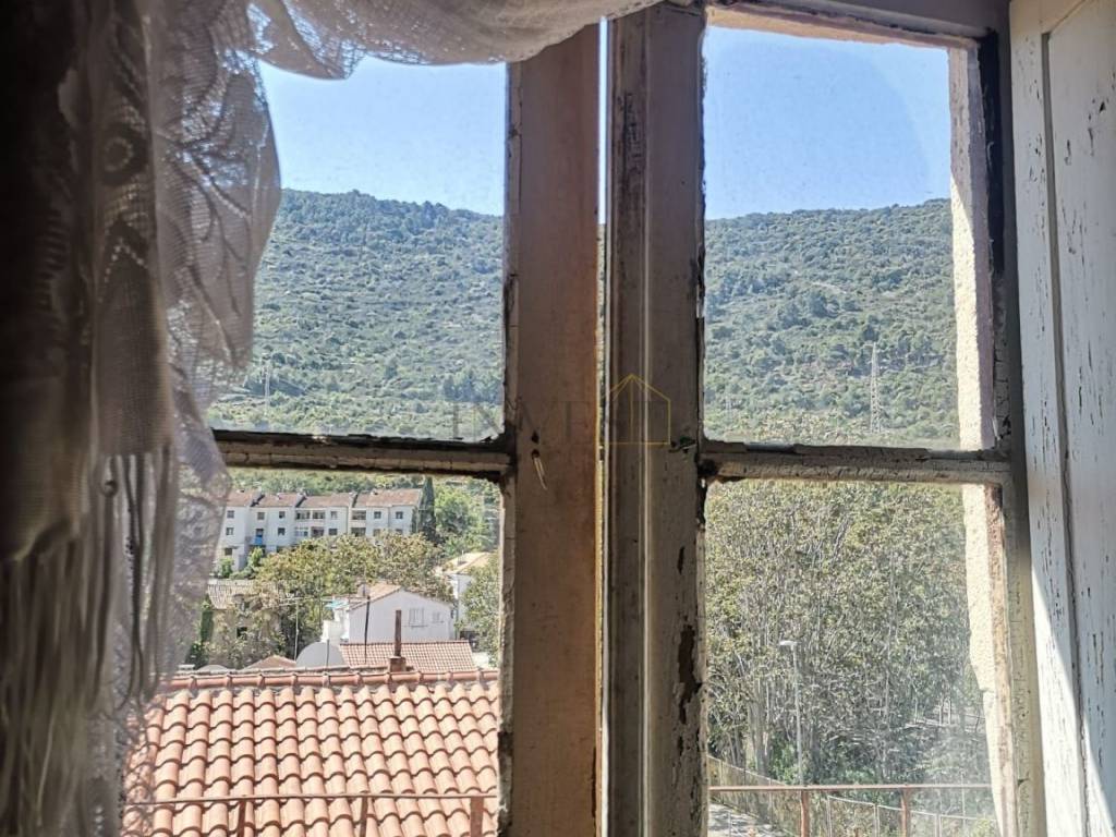 Kamena kuća, Prodaja, Vis, Vis