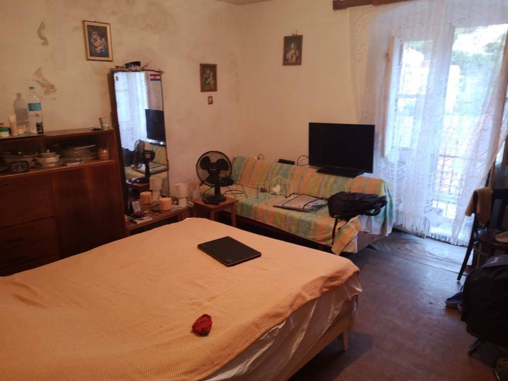 Kamena kuća, Prodaja, Vis, Vis