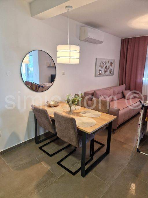 Apartman na moru, Prodaja, Okrug, Okrug Gornji