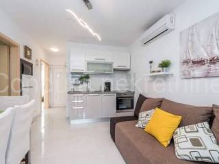 Apartman na moru, Prodaja, Vir, Vir