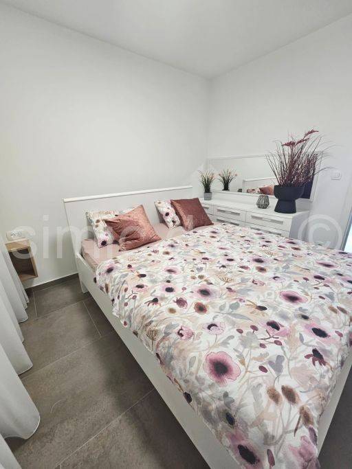 Apartman na moru, Prodaja, Okrug, Okrug Gornji