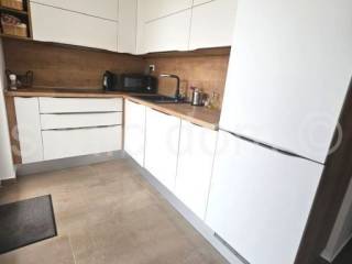 Apartman na moru, Prodaja, Okrug, Okrug Gornji