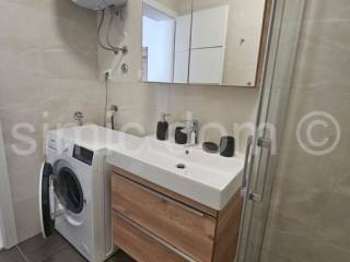 Apartman na moru, Prodaja, Okrug, Okrug Gornji