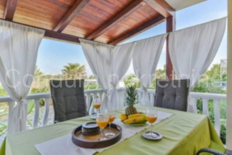 Apartman na moru, Prodaja, Vir, Vir