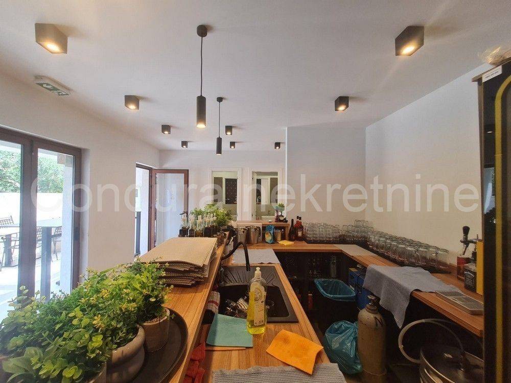 Stambeno poslovni objekt, Prodaja, Vir, Vir