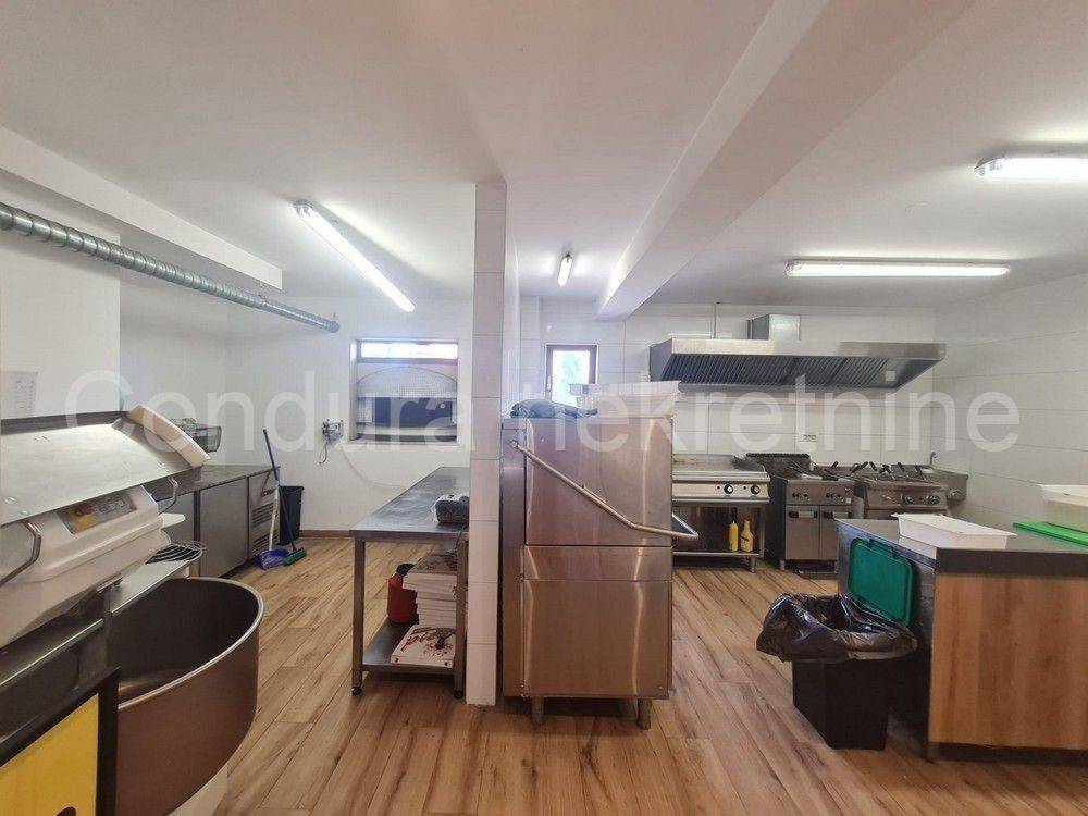 Stambeno poslovni objekt, Prodaja, Vir, Vir