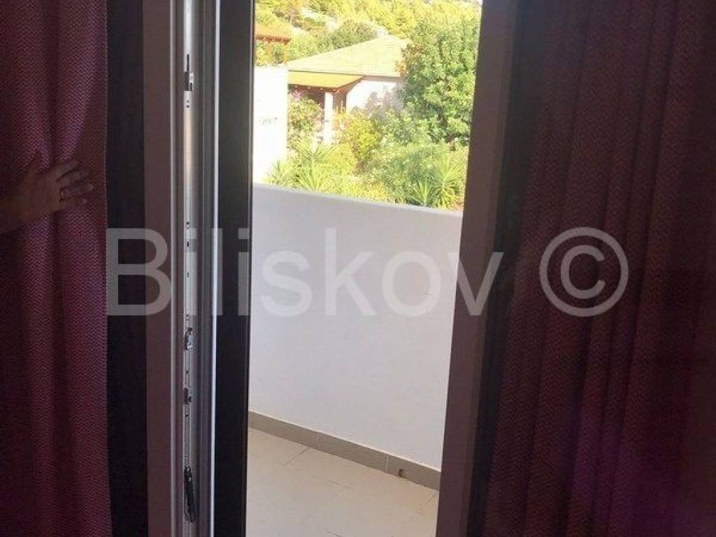 Stan u kući, Prodaja, Jelsa, Zavala