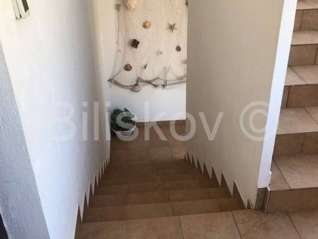 Stan u kući, Prodaja, Jelsa, Zavala