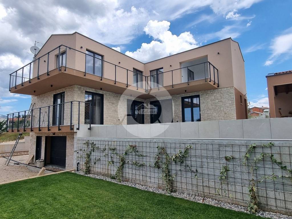 Vila, Prodaja, Višnjan, Višnjan