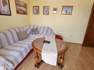 Stan u kući, Prodaja, Trogir - Okolica, Žedno